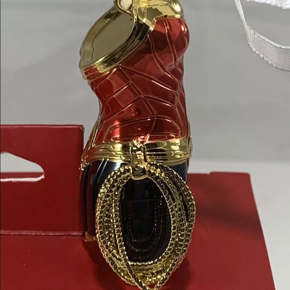 Hallmark Christmas DC Comics WW84 ornament 2020 - Picture 7 of 10